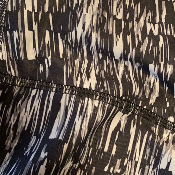 Nike DRI-FIT LEGGINGS - Picture 4 of 4